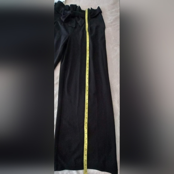 Paperbag Belted Pants - Picture 4 of 6